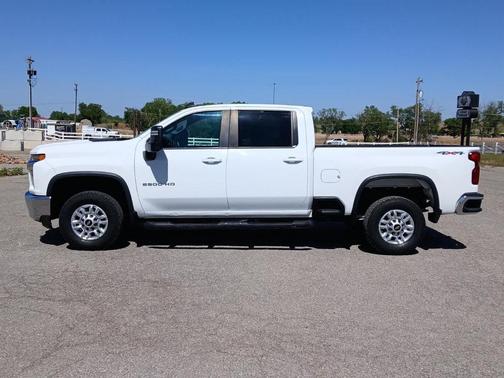 Summit White 2020 Chevrolet Silverado 2500 LT