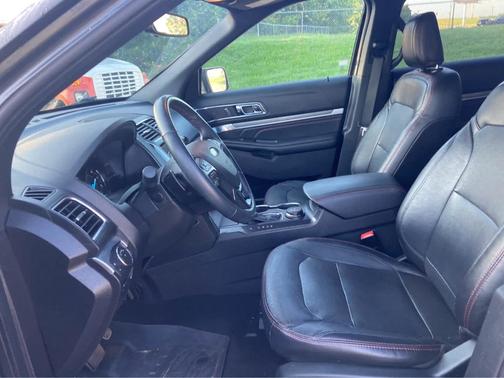 2019 Ford Explorer sport