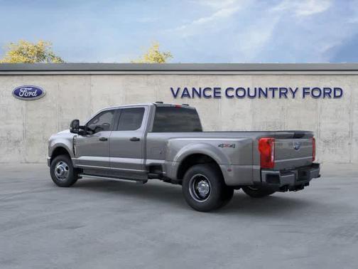 2025 Ford F-350 XLT