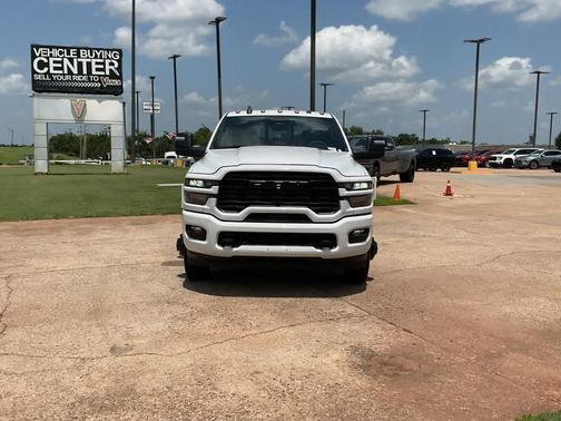 2025 RAM 3500 Big Horn
