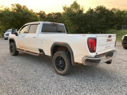 2022 GMC Sierra 2500 SLT