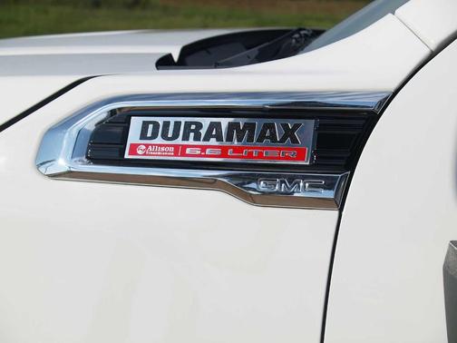 2022 GMC Sierra 2500 SLT
