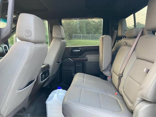 2022 GMC Sierra 2500 SLT