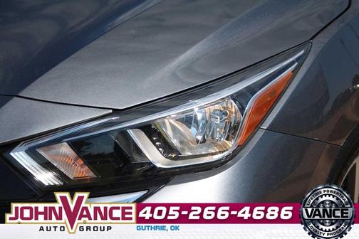 Gun Metallic 2024 Nissan Versa 1.6 SV