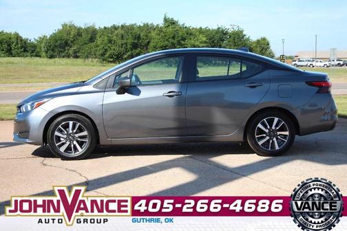 Gun Metallic 2024 Nissan Versa 1.6 SV