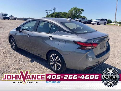 Gun Metallic 2024 Nissan Versa 1.6 SV