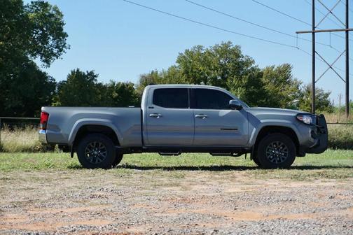 Cement 2021 Toyota Tacoma SR5