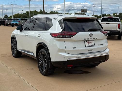 2024 Nissan Rogue Platinum