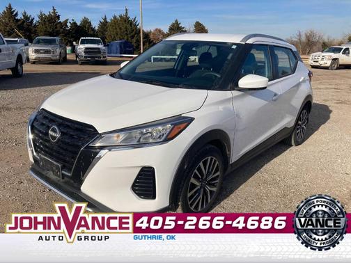 2022 Nissan Kicks SV