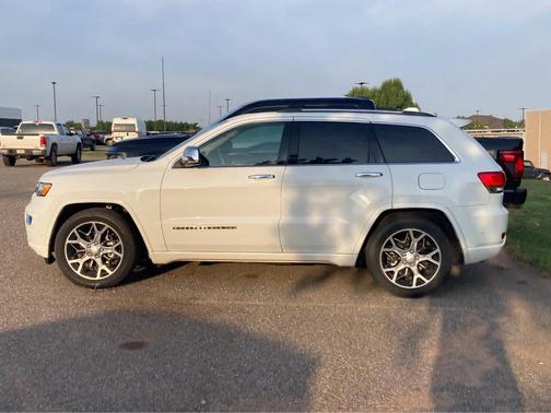 2020 Jeep Grand Cherokee Overland