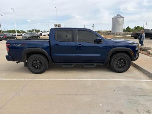 Deep Blue Pearl 2023 Nissan Frontier PRO-4X