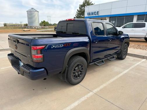 Deep Blue Pearl 2023 Nissan Frontier PRO-4X
