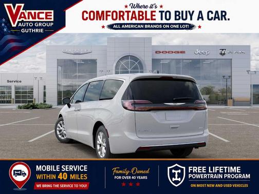 Bright White Clearcoat 2025 Chrysler Pacifica Select