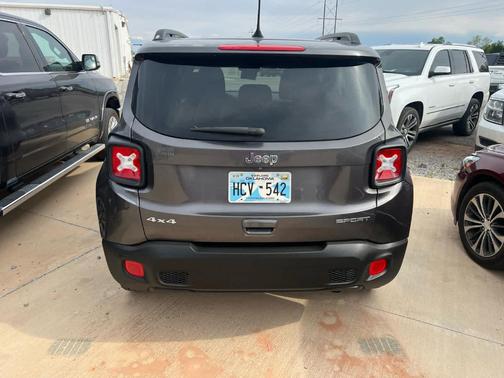 Granite Crystal Clearcoat Metallic 2018 Jeep Renegade Sport
