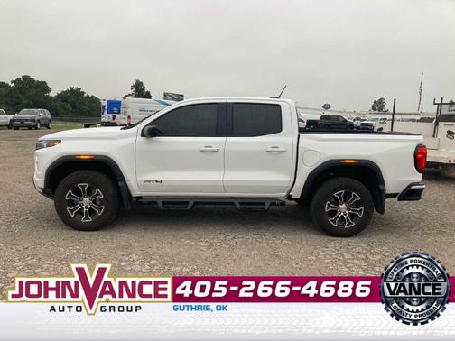 Summit White 2025 GMC Canyon AT4