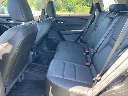 Black 2023 Nissan Rogue SV