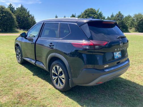 Black 2023 Nissan Rogue SV