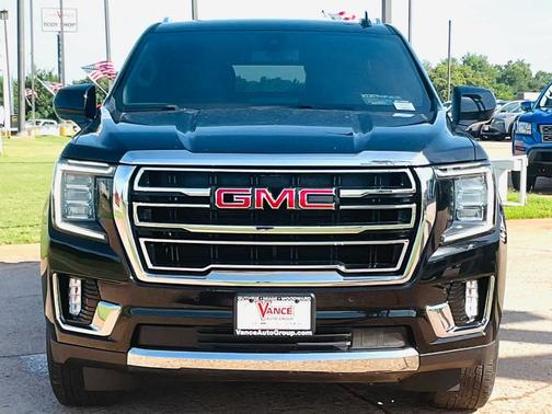 2022 GMC Yukon SLT