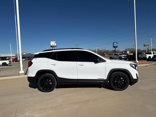 2021 GMC Terrain SLT