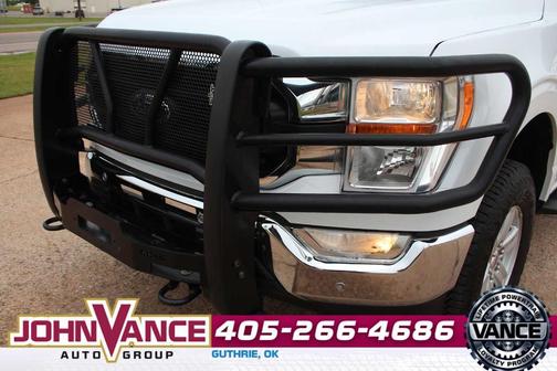Oxford White 2022 Ford F-150 XLT