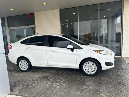 2016 Ford Fiesta S