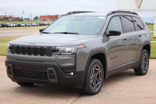 Sting Gray Clearcoat 2026 Jeep Cherokee Laredo