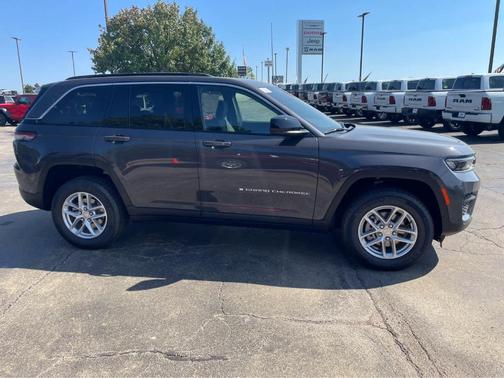2025 Jeep Grand Cherokee Laredo X