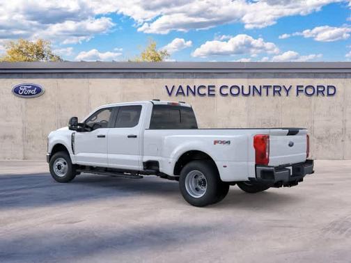 Oxford White 2026 Ford F-350 XL