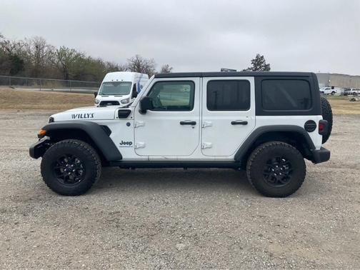 2025 Jeep Wrangler 4xe Sport