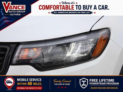 Bright White Clearcoat 2026 Jeep Compass Latitude