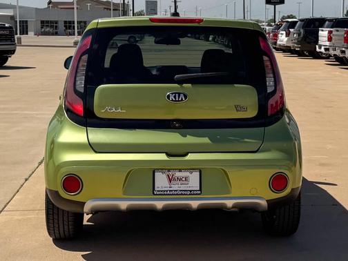 2018 Kia Soul +