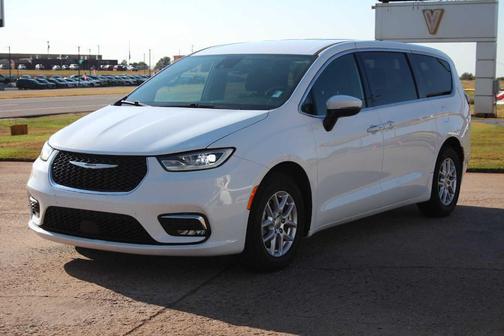 Bright White Clearcoat 2023 Chrysler Pacifica Touring