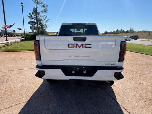 Summit White 2026 GMC Sierra 2500 AT4
