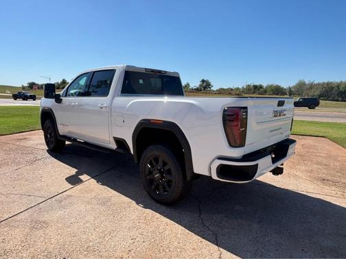 Summit White 2026 GMC Sierra 2500 AT4