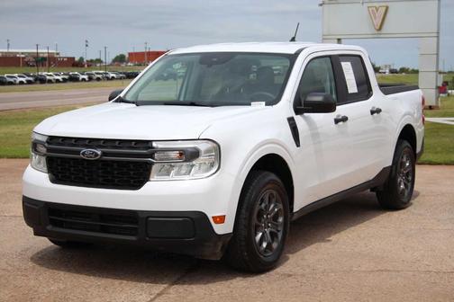 Oxford White 2024 Ford Maverick XLT