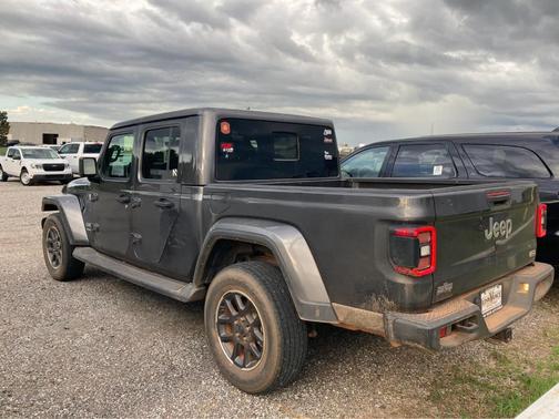 2022 Jeep Gladiator Overland
