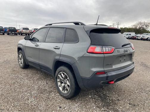 2022 Jeep Cherokee Trailhawk