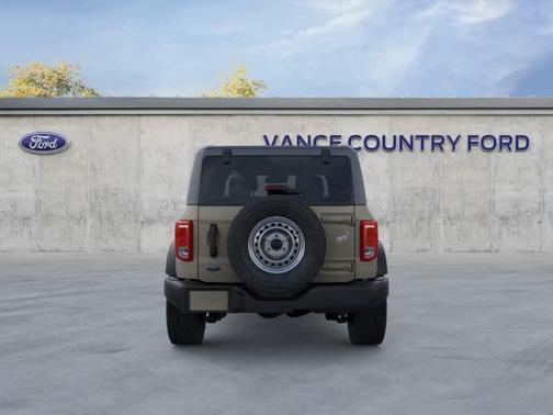 Desert Sand 2026 Ford Bronco Base