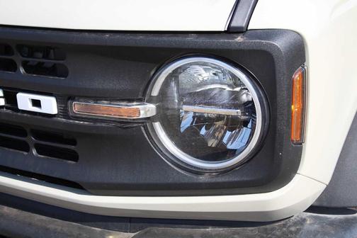 Desert Sand 2026 Ford Bronco Base