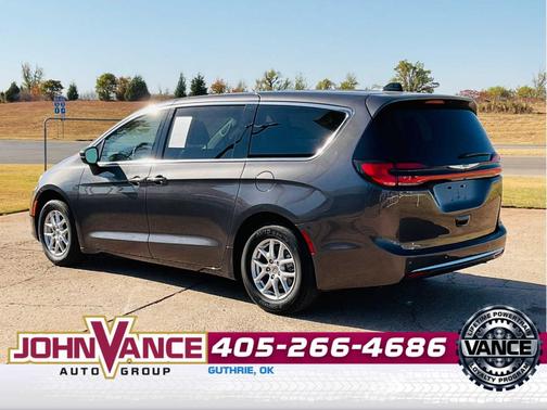 2023 Chrysler Pacifica Touring-L