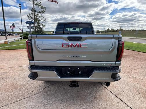 Sterling 2026 GMC Sierra 2500 AT4