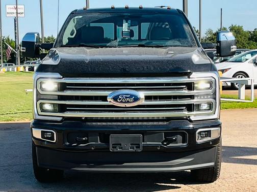 2025 Ford F-250 Platinum