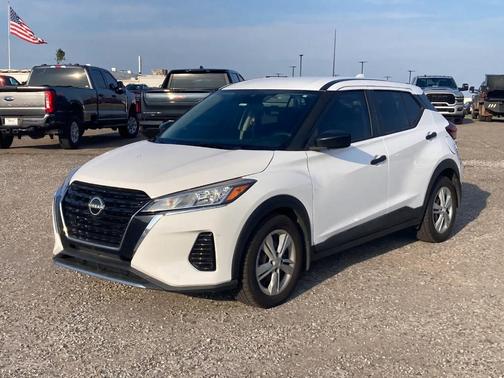 Fresh Powder 2022 Nissan Kicks S