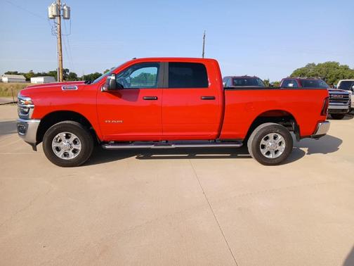 Flame Red Clearcoat 2026 RAM 2500 Big Horn