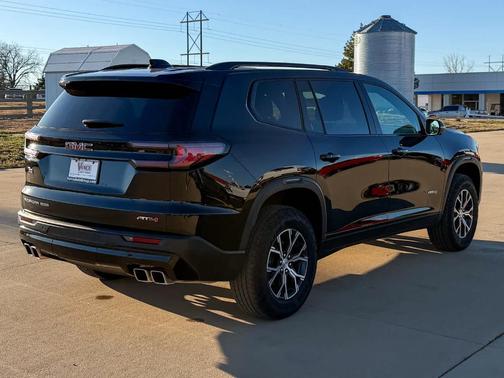 2024 GMC Acadia AT4