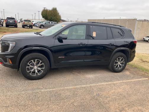 2024 GMC Acadia AT4
