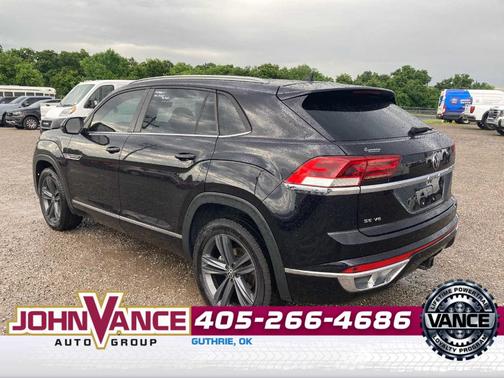 Deep Black Pearl Effect 2020 Volkswagen Atlas Cross Sport 3.6L V6 SE w/Technology R-Line