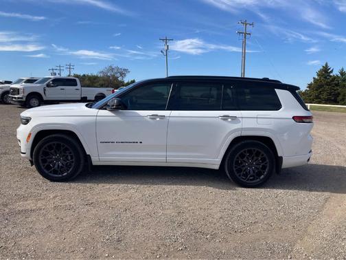 2023 Jeep Grand Cherokee L Summit