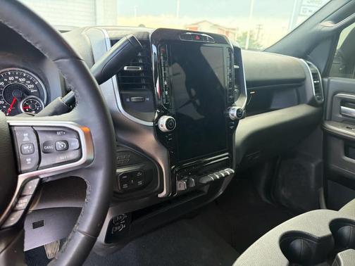 Bright White Clearcoat 2025 RAM 2500 Big Horn