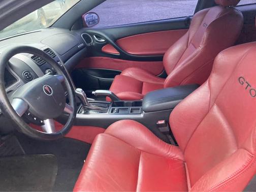 2004 Pontiac GTO Base
